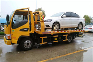 驻马店附近拖车救援24小时服务热线